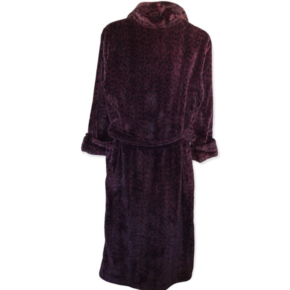 Natori Classics shawl Collar velvet Leopard robe - Picture 6 of 10